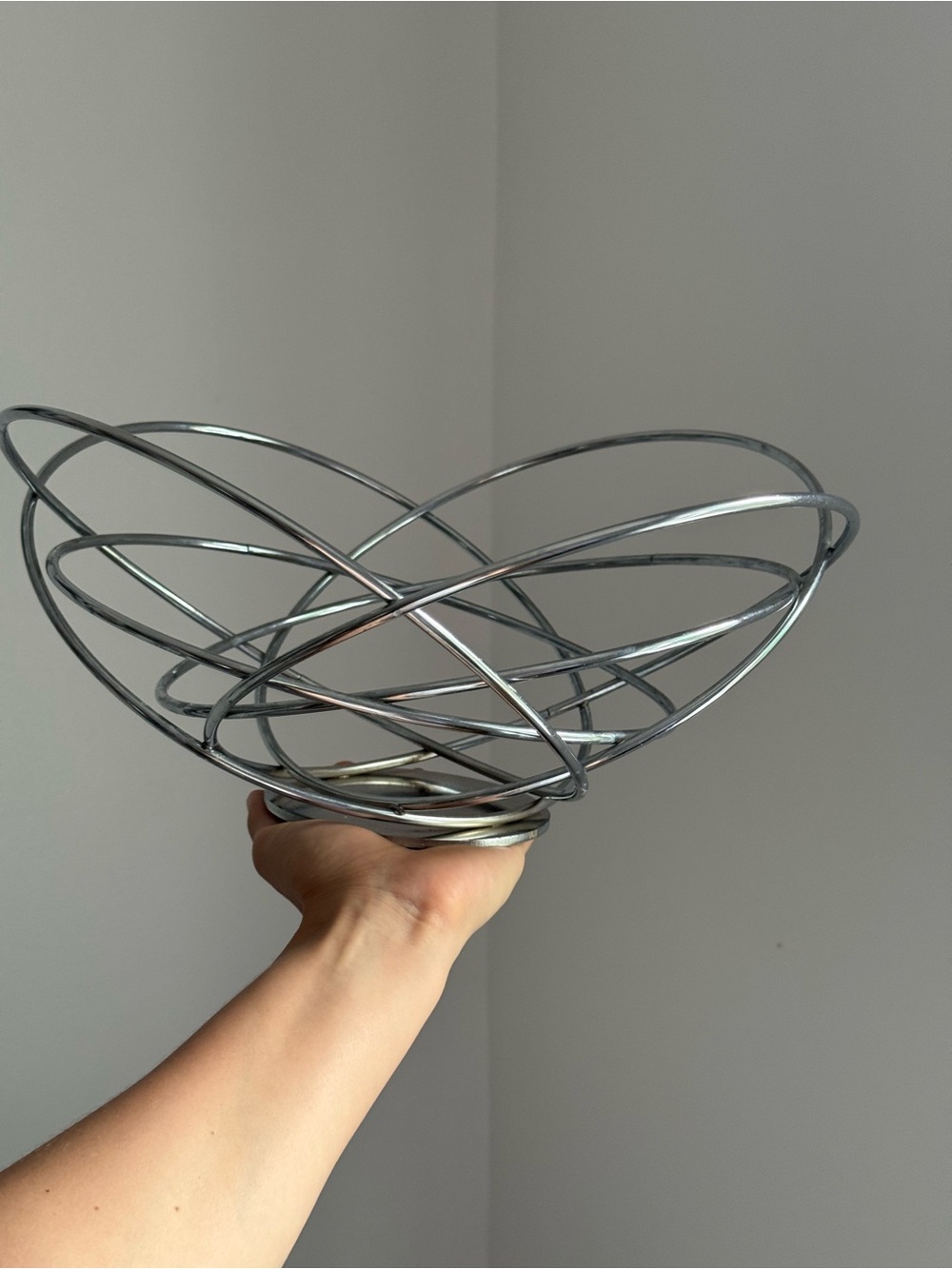Modern Silver Wire Fruit Bowl with Bananas and Avocados